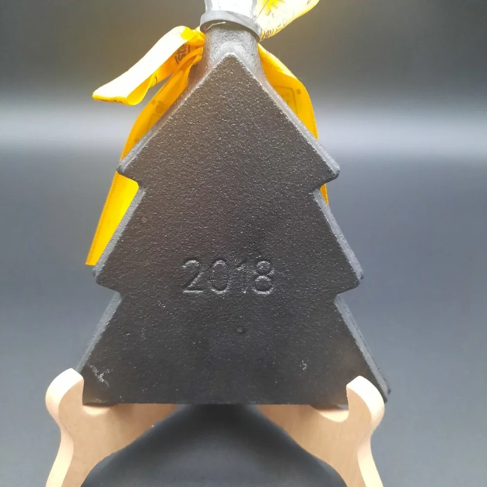 Cast‎ Iron Christmas Tree Pan Nestle Toll House 2018 Holiday Decor